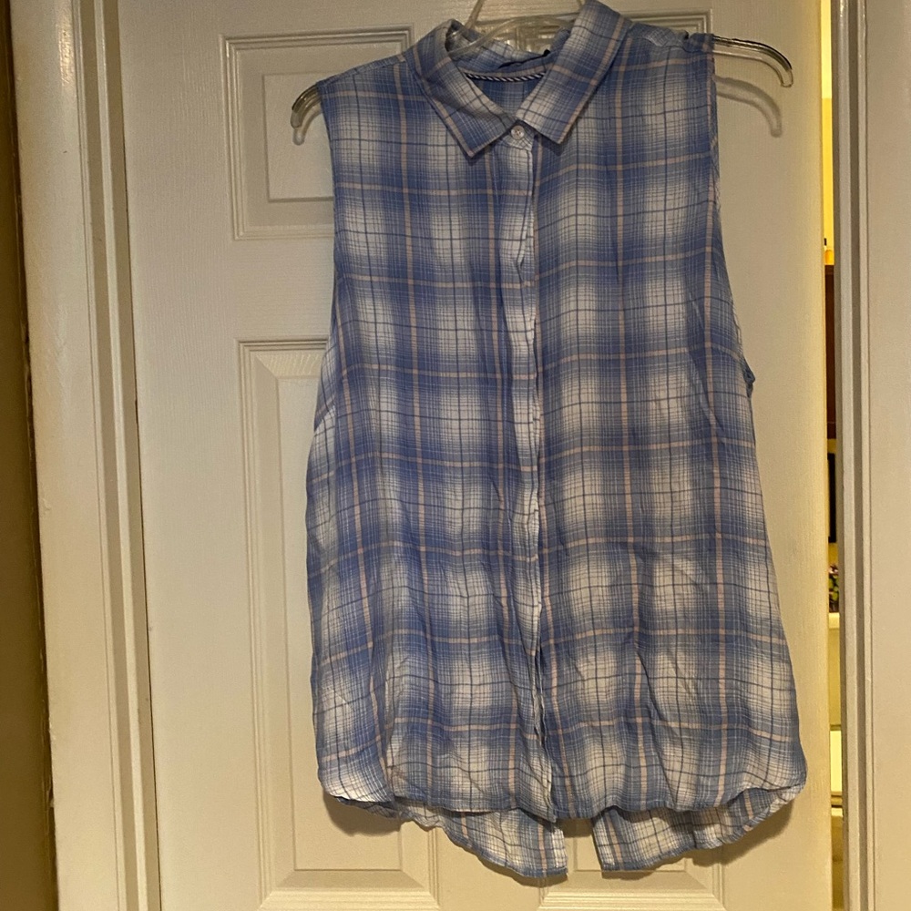 MAX Jeans Sleeveless, Plaid, High/Low Blouse in 2X